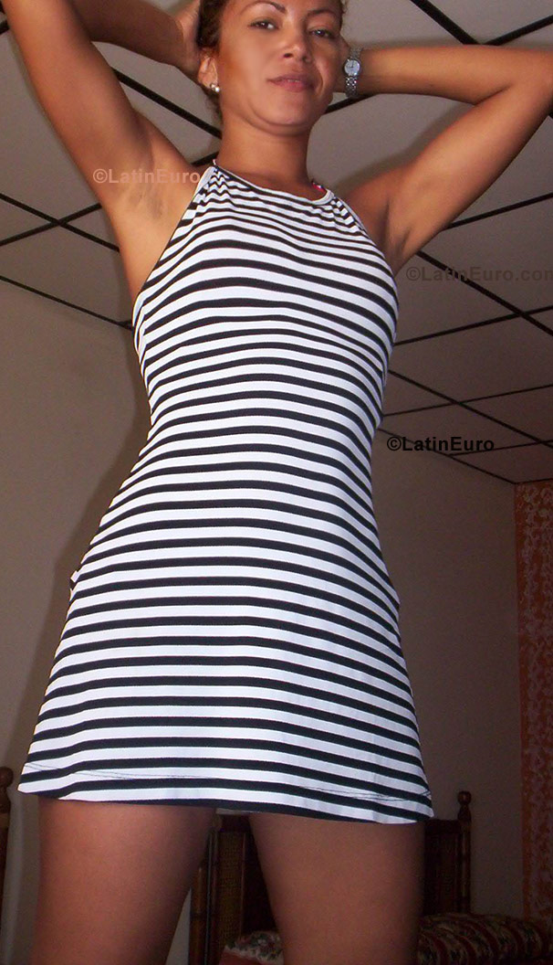 Date this sultry Colombia girl Brigida from Santa Marta CO650