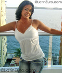 happy Colombia girl Dani from Cartagena CO701