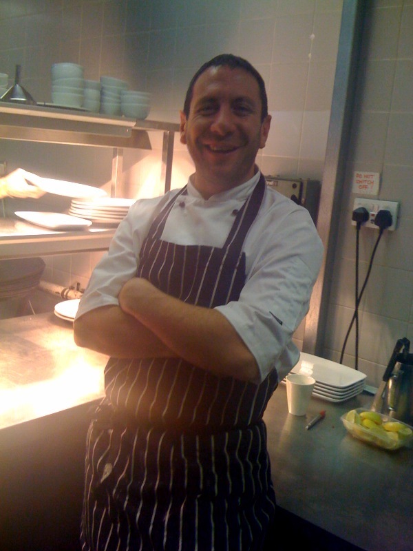 Date this fun United Kingdom man Kendo35 from LIVERPOOL GB141