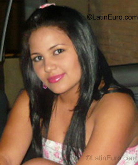 Date this lovely Colombia girl Marcela Franky from Cali CO724