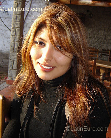 Date this nice looking Peru girl Ana Ribeiro from Lima PE85