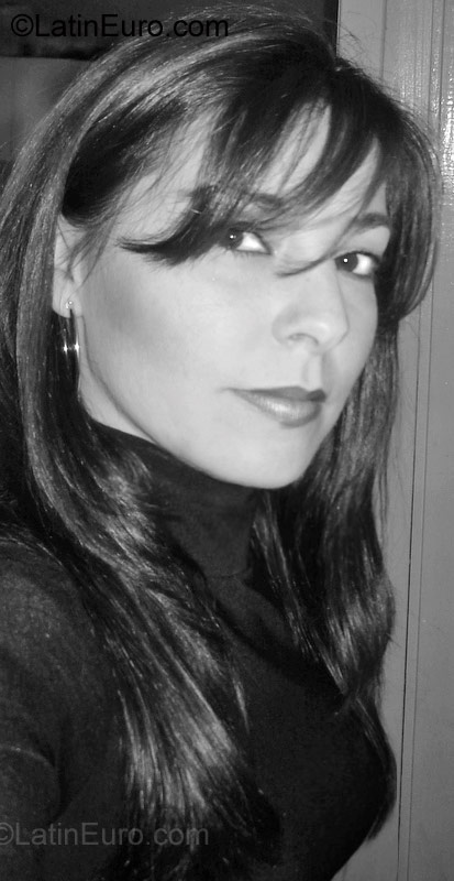 Date this sultry Brazil girl Fabi from Porto Alegre BR1061