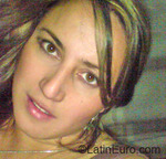 good-looking Colombia girl Yaddy from Bogota CO811