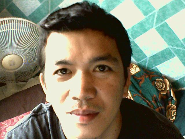 Date this hot Philippines man Jhun from Dasmarinas,cavite PH33