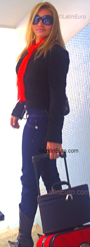 Date this hard body Brazil girl Liliane from Pelotas BR1135