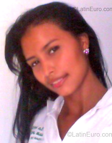 Date this young Colombia girl Vicky Yulieth from La Victoria CO902