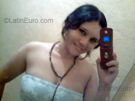 Date this passionate Mexico girl Isis Del Carmen from Salina Cruz MX56