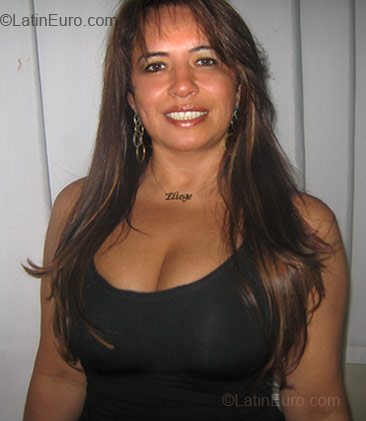 Date this fun Brazil girl Eliege from Parnamirim BR1243