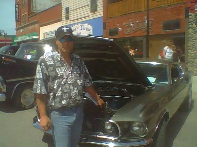 Date this tall Canada man Liam from Pincher Creek CA111