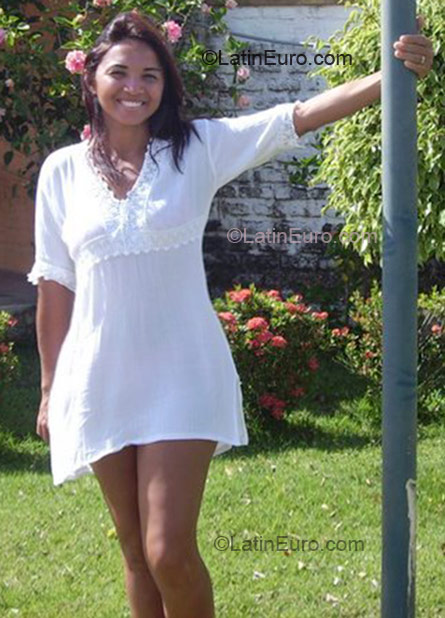 Date this young Brazil girl Maria Vanusa from Natal BR1276