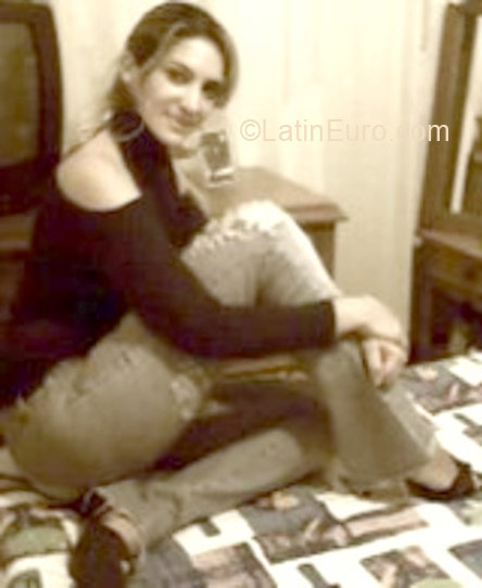 Date this cute Brazil girl Lucia Helena from Volta Redonda BR1339