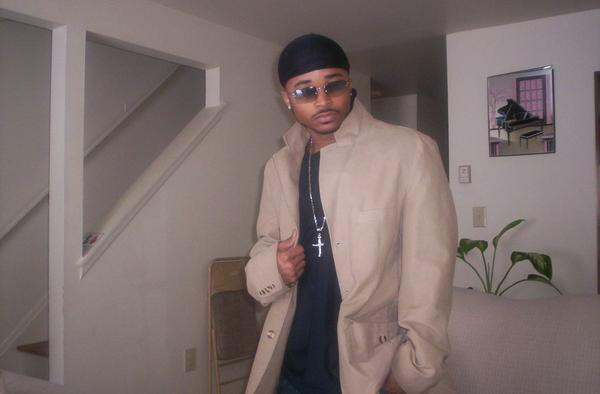 Date this voluptuous United States man Ronald from Boston US3141