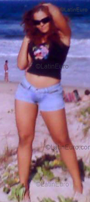 Date this cute Brazil girl Lucian from Rio De Janeiro BR1467