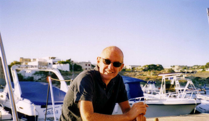 Date this nice looking Italy man Felix from Rome IT44