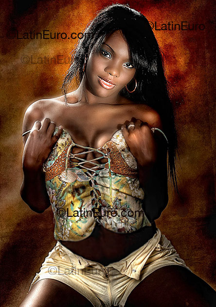 Date this voluptuous Colombia girl Ingrid Yulieht from Cali CO1251