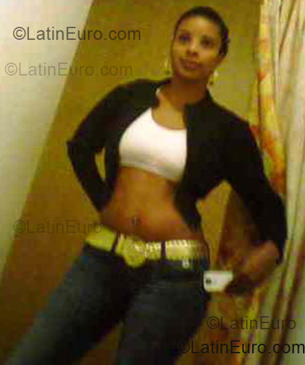 Date this foxy Brazil girl Laura Virginia from Belo Horizonte BR1560