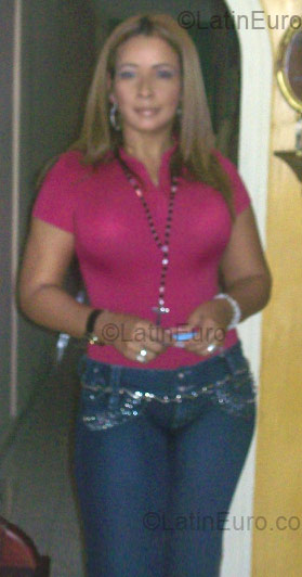 Date this tall Colombia girl Eliana Maria from Barranquilla CO1301