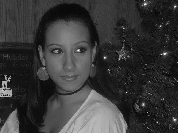 Date this attractive Lebanon girl Sexyfish from Cotonou LB4