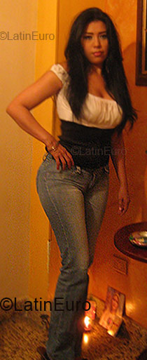 Date this foxy Colombia girl Nohra from Cali CO15953