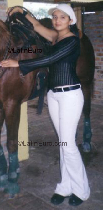 Date this foxy Colombia girl Yuri Marcela from Villavicencio CO1351