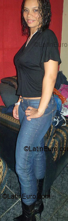 Date this lovely Brazil girl Jessica Hellen from Rio De Janeiro BR1644