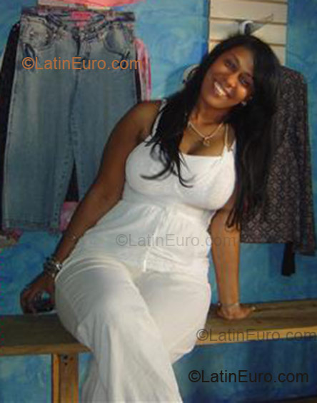 Date this tall Dominican Republic girl Elisabeth from Santiago DO1592