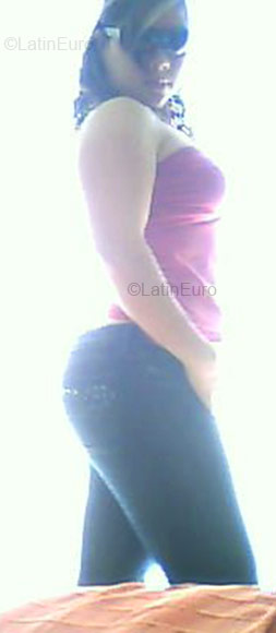 Date this lovely Colombia girl Francy from Tulua CO1543