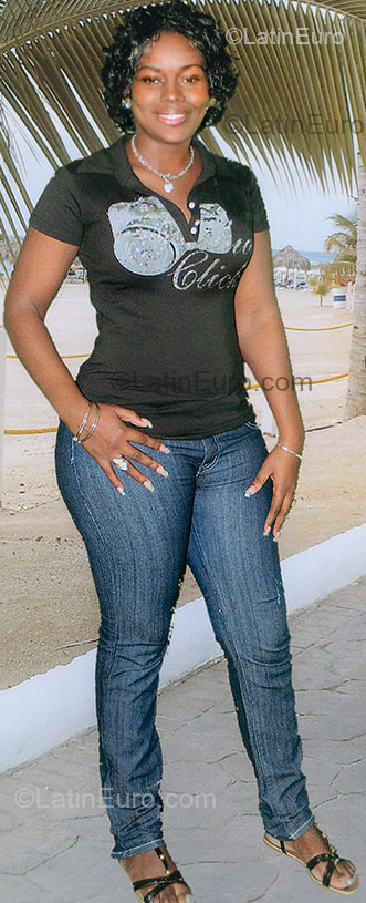 Date this beautiful Jamaica girl Monique from St Anns JM52