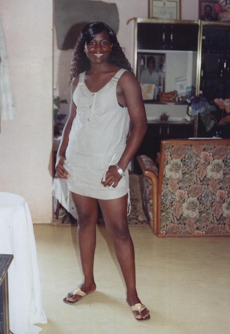 Date this nice looking Cameroon girl Cherie from Yaounde CM32