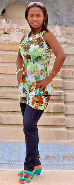 Date this lovely Colombia girl Sandra Milena from Cali CO1577