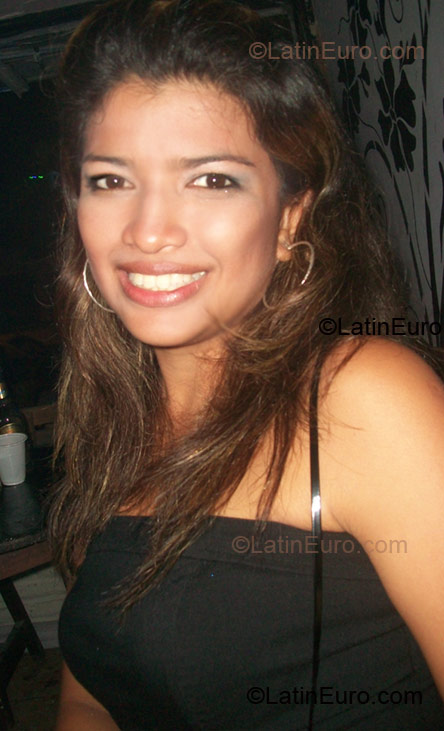 Date this delightful Colombia girl Kelly Johanna from Barranquilla CO1777