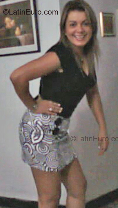 Date this sultry Colombia girl Liliana from Dosquebradas CO1808