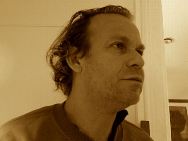 Date this hard body Dominican Republic man Simonsmart from Hallandale Beach DO2247