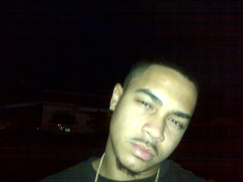 Date this hot United States man Slickpulla23 from West Palm Beach US4722