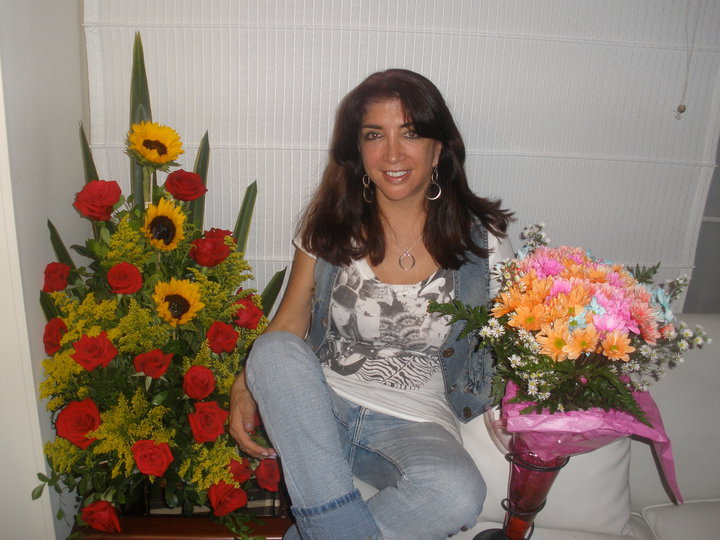 Date this funny Colombia girl Amparo from Bogota CO1951