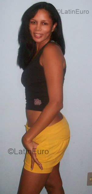 Date this gorgeous Brazil girl Eliana from Salvador BR2026