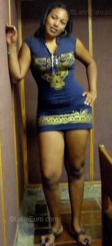 Date this delightful Colombia girl Vilma from San Andres CO1989