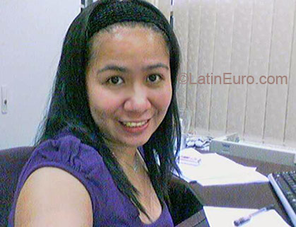 Date this sensual Philippines girl Ailyn.rs from Manila PH259