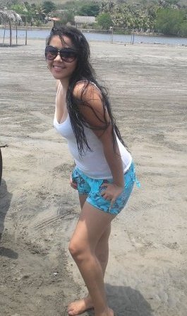Date this happy Colombia girl Jessly from Barranquilla CO2344