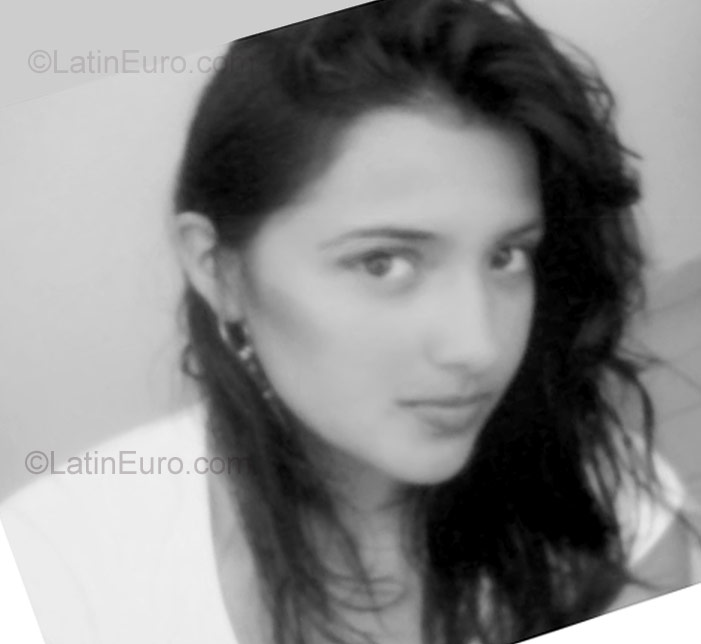 Date this fun Colombia girl Luisa Fernanda from Fresno CO2567