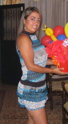 Date this gorgeous Colombia girl Yesi from Cali CO2595