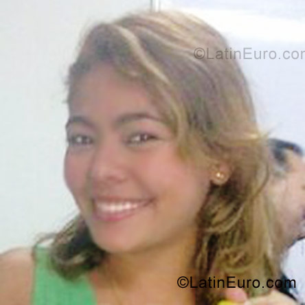 Date this sensual Colombia girl Fhalon from Cartagena CO2721