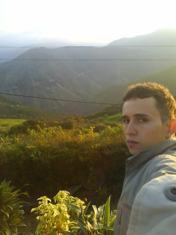 Date this delightful Colombia man JOHNLATIN from Cali CO2773