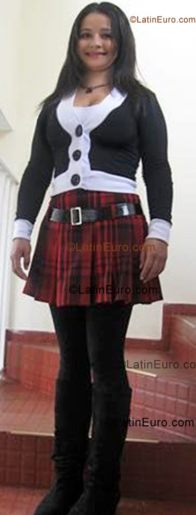 Date this sensual Colombia girl Mary Luz from Bogota CO2819