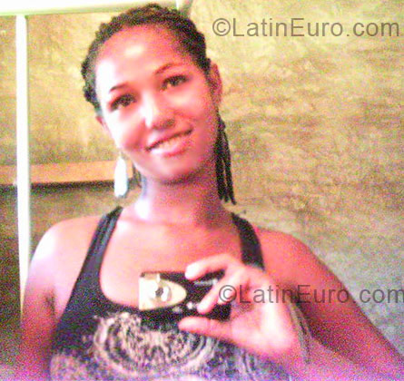 Date this tall Brazil girl Roseli from Palmeiras BR6280