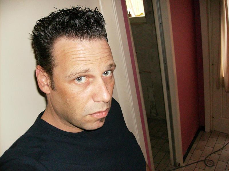 Date this georgeous Belgium man Sevensevenseven from Zichem BE43