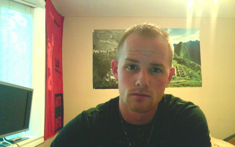 Date this lovely Canada man Chistled from London CA227