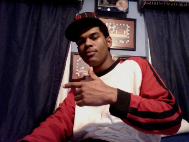 Date this gorgeous United States man Luisdominica_19 from Manhatan US5572