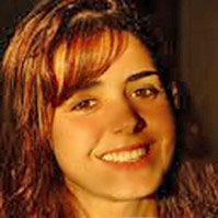 Date this nice looking Brazil girl Pollyana from Uberlandia BR4560