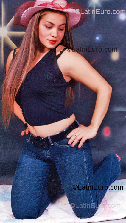 Date this young Honduras girl Blanca Estala from Comayaguela HN153